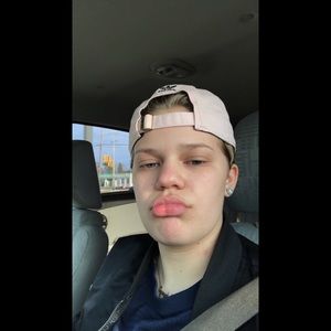 Meet your Posher, Abby